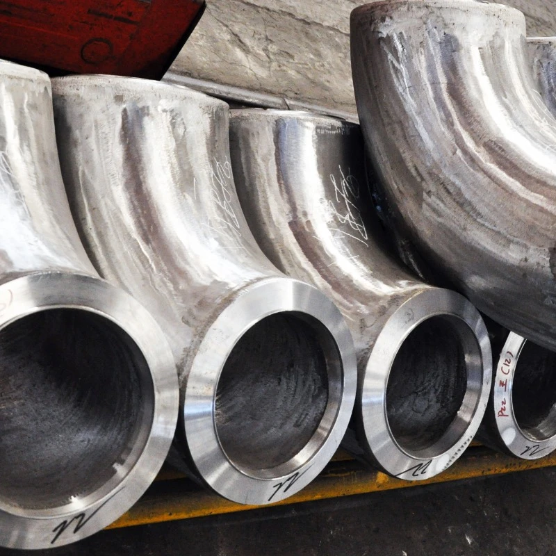Codo de acero de aleaci&oacute;n ASTM A234 WP22
